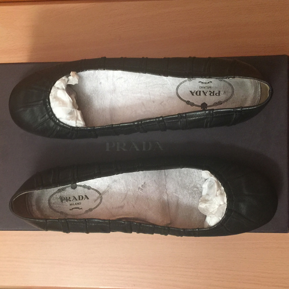 Prada Nappa Pieghe Leather Flats Black 36.5 - Picture 1 of 8